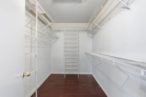 Condo in Tamarac, Florida, 2 bedrooms № 2186606 - photo 17