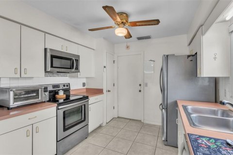 House in Lakeland, Florida 3 bedrooms, 126.16 sq.m. № 1831461 - photo 8