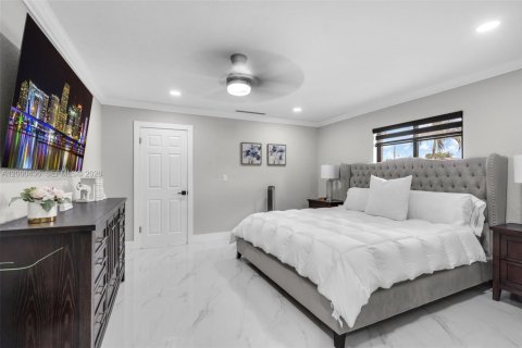 Villa ou maison à vendre à Hialeah, Floride: 3 chambres, 188.87 m2 № 2065004 - photo 23