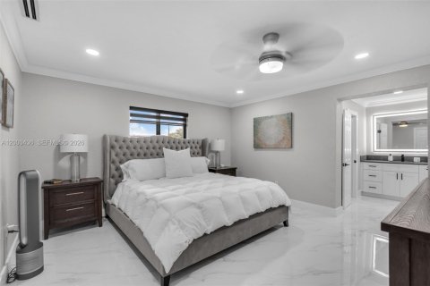 Villa ou maison à vendre à Hialeah, Floride: 3 chambres, 188.87 m2 № 2065004 - photo 24