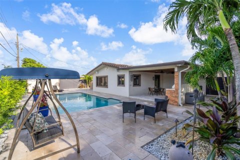 Villa ou maison à vendre à Hialeah, Floride: 3 chambres, 188.87 m2 № 2065004 - photo 7
