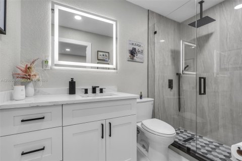 Villa ou maison à vendre à Hialeah, Floride: 3 chambres, 188.87 m2 № 2065004 - photo 30