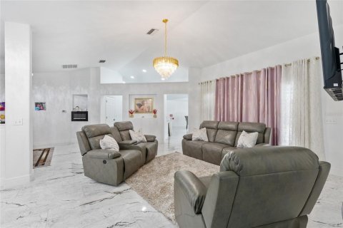 Villa ou maison à vendre à Ocala, Floride: 3 chambres, 176.79 m2 № 1835556 - photo 12
