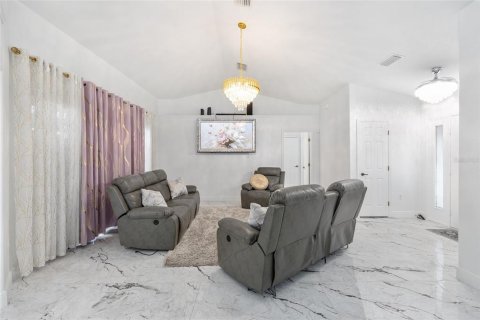 Villa ou maison à vendre à Ocala, Floride: 3 chambres, 176.79 m2 № 1835556 - photo 10