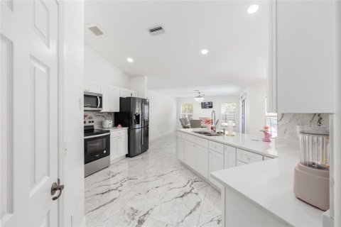 Villa ou maison à vendre à Ocala, Floride: 3 chambres, 176.79 m2 № 1835556 - photo 21