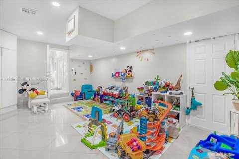 Купить виллу или дом в Маргит, Флорида 3 спальни, 175.21м2, № 1987920 - фото 17