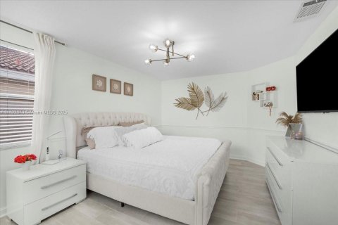 Купить виллу или дом в Маргит, Флорида 3 спальни, 175.21м2, № 1987920 - фото 10