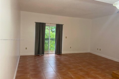Copropriété à vendre à Miami, Floride: 2 chambres, 125.42 m2 № 1951006 - photo 2