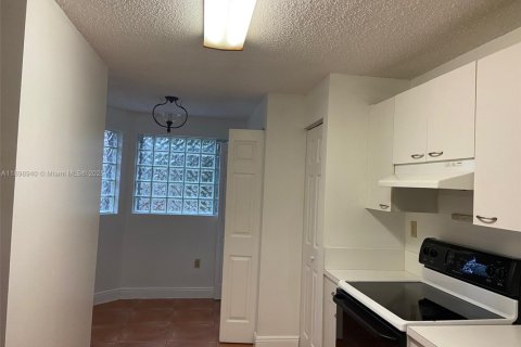 Copropriété à vendre à Miami, Floride: 2 chambres, 125.42 m2 № 1951006 - photo 4