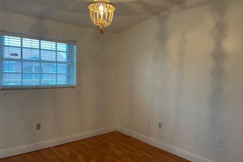 Copropriété à vendre à Miami, Floride: 2 chambres, 125.42 m2 № 1951006 - photo 8