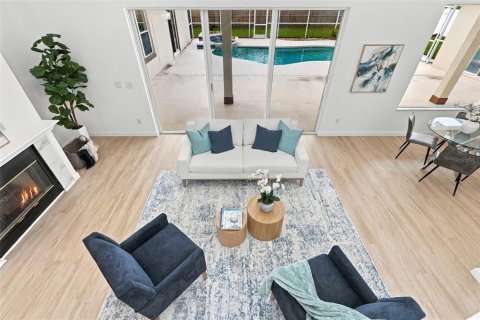 House in Orlando, Florida 6 bedrooms, 451.23 sq.m. № 2396326 - photo 14
