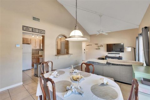 Condominio en venta en Clearwater, Florida, 2 dormitorios, 81.01 m2 № 1529824 - foto 11