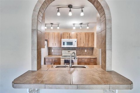 Condominio en venta en Clearwater, Florida, 2 dormitorios, 81.01 m2 № 1529824 - foto 10