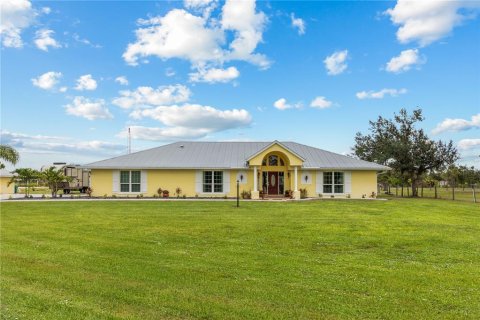 Casa en venta en Punta Gorda, Florida, 4 dormitorios, 302.77 m2 № 1876088 - foto 6