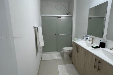 Casa en alquiler en Florida City, Florida, 5 dormitorios, 176.7 m2 № 1921047 - foto 27