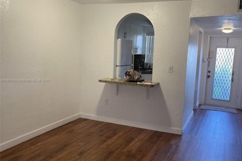 Condo à Sunrise, Floride, 2 chambres  № 1943760