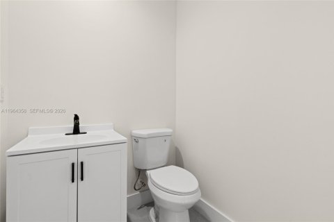 Купить виллу или дом в Порт-Сент-Луси, Флорида 4 спальни, 199.46м2, № 2027462 - фото 26