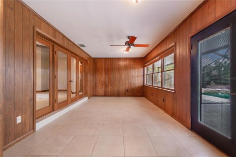 Снять в аренду виллу или дом в Хейнс-Сити, Флорида 11 комнат, 253.44м2, № 1807972 - фото 20