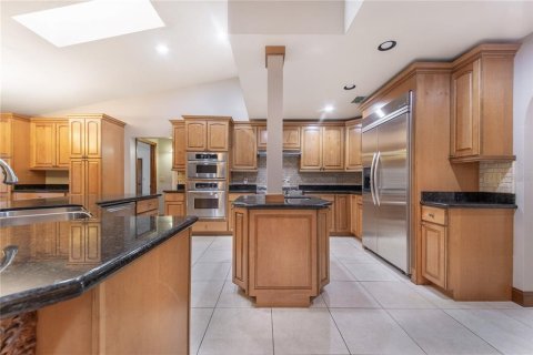 Снять в аренду виллу или дом в Хейнс-Сити, Флорида 11 комнат, 253.44м2, № 1807972 - фото 26