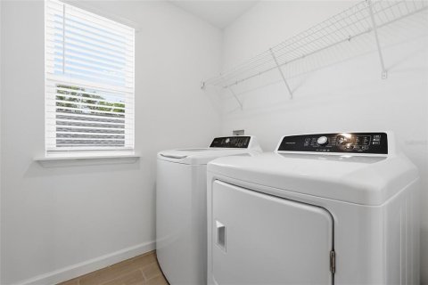 Casa en venta en Gainesville, Florida, 4 dormitorios, 194.72 m2 № 2098056 - foto 24