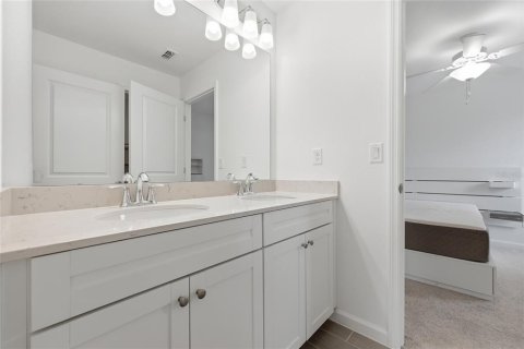 Casa en venta en Gainesville, Florida, 4 dormitorios, 194.72 m2 № 2098056 - foto 28
