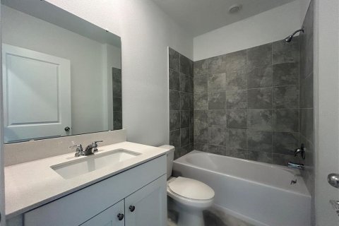 Villa ou maison à louer à Haines City, Floride: 4 chambres, 193.24 m2 № 2352327 - photo 13