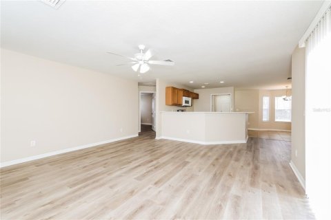 Casa en alquiler en Poinciana, Florida, 3 dormitorios, 129.78 m2 № 2259335 - foto 3