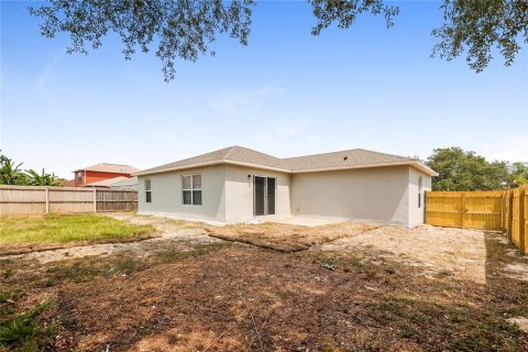 Casa en alquiler en Poinciana, Florida, 3 dormitorios, 129.78 m2 № 2259335 - foto 14