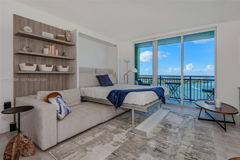Condo in Miami Beach, Florida, 1 bedroom № 2086354 - photo 5