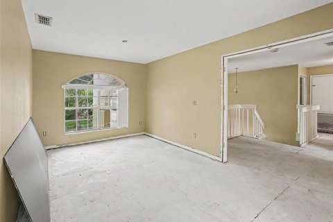 House in Apopka, Florida 5 bedrooms, 360.09 sq.m. № 2259137 - photo 10
