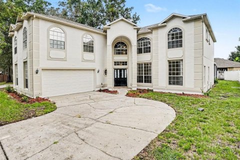 House in Apopka, Florida 5 bedrooms, 360.09 sq.m. № 2259137