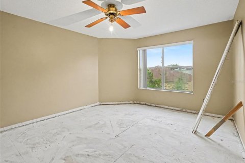 House in Apopka, Florida 5 bedrooms, 360.09 sq.m. № 2259137 - photo 14