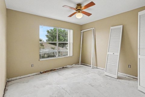 House in Apopka, Florida 5 bedrooms, 360.09 sq.m. № 2259137 - photo 22