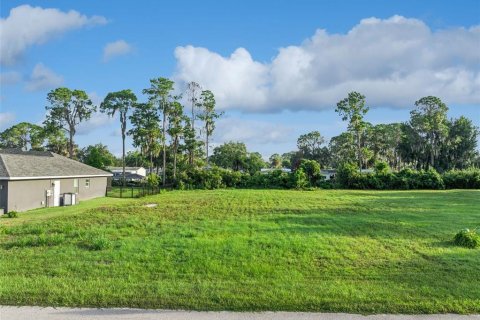 Casa en venta en Leesburg, Florida, 3 dormitorios, 180.97 m2 № 2308475 - foto 4