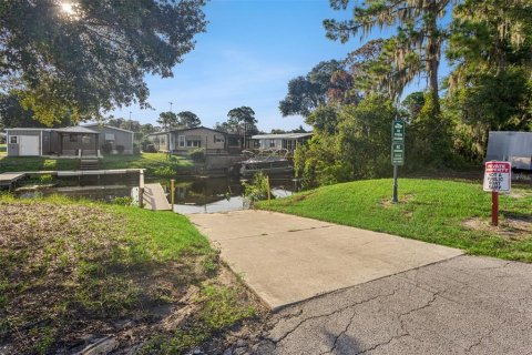 Casa en venta en Leesburg, Florida, 3 dormitorios, 180.97 m2 № 2308475 - foto 22
