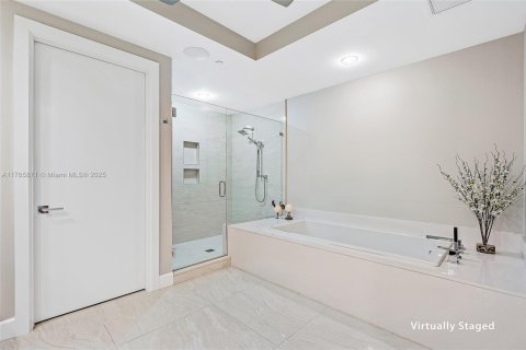 Condo in Palm Beach Gardens, Florida, 2 bedrooms  № 1867283 - photo 13
