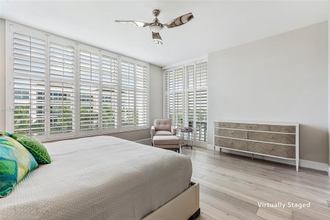Condo in Palm Beach Gardens, Florida, 2 bedrooms  № 1867283 - photo 12