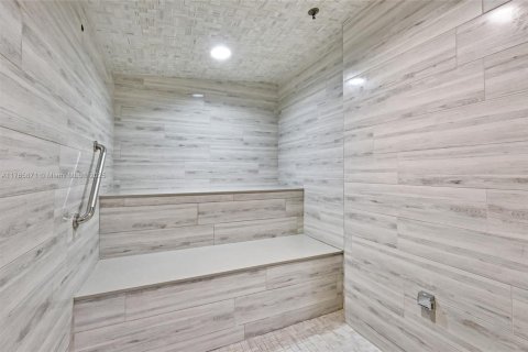 Condo in Palm Beach Gardens, Florida, 2 bedrooms  № 1867283 - photo 25