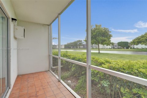 Copropriété à vendre à Boca Raton, Floride: 1 chambre, 54.35 m2 № 2153917 - photo 16