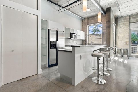 Copropriété à vendre à Fort Lauderdale, Floride: 1 chambre, 105.82 m2 № 2439223 - photo 11