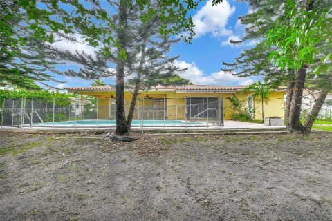Casa en venta en Miami Lakes, Florida, 4 dormitorios, 180.23 m2 № 1927218 - foto 18