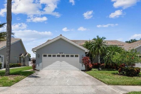 House in Palm Harbor, Florida 3 bedrooms, 173.73 sq.m. № 2376611