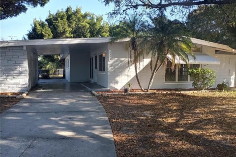 House in Bradenton, Florida 3 bedrooms, 115.2 sq.m. № 2393991