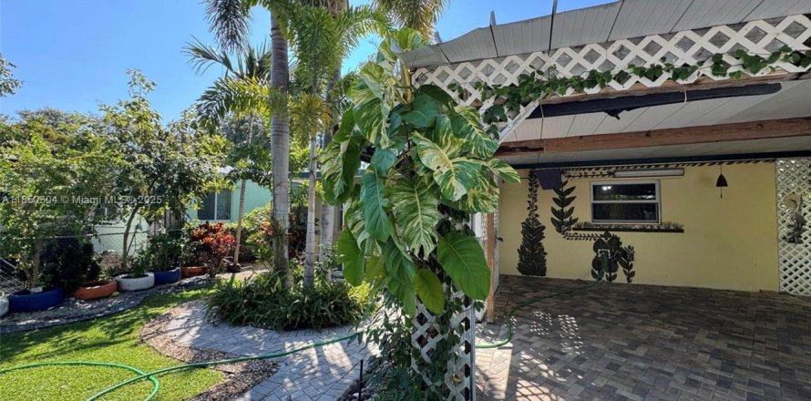 Villa ou maison à Key Largo, Floride 2 chambres, 86.96 m2 № 1857238