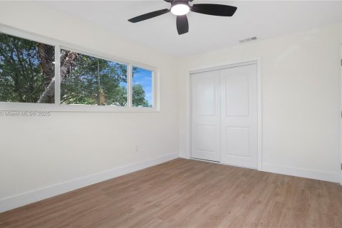 Купить виллу или дом в Санрайз, Флорида 3 спальни, 110.27м2, № 1924919 - фото 9