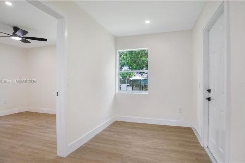 Купить виллу или дом в Санрайз, Флорида 3 спальни, 110.27м2, № 1924919 - фото 27