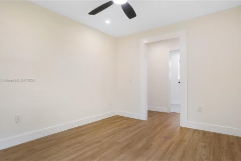 Купить виллу или дом в Санрайз, Флорида 3 спальни, 110.27м2, № 1924919 - фото 16