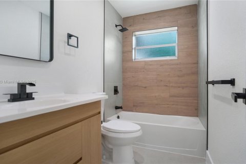 Купить виллу или дом в Санрайз, Флорида 3 спальни, 110.27м2, № 1924919 - фото 10