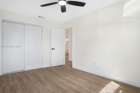 Купить виллу или дом в Санрайз, Флорида 3 спальни, 110.27м2, № 1924919 - фото 8