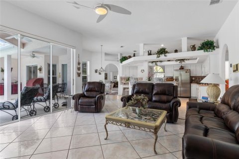 Casa en venta en Land O' Lakes, Florida, 4 dormitorios, 242.29 m2 № 1608668 - foto 21